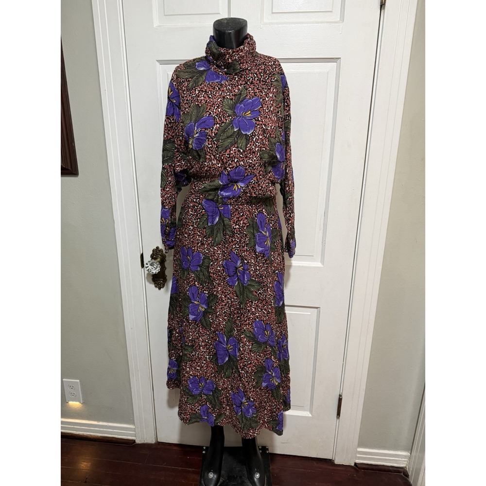 Vintage Long Sleeve Womens Cheetah Print Dress Purple Flower Funky Size 12 Odd